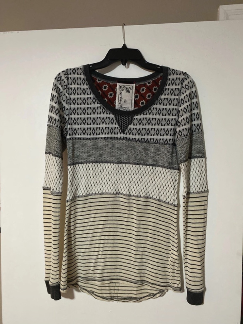 Patterned Long Sleeve Women's Tee - Black, Cream